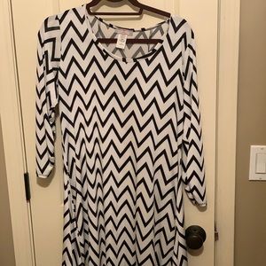 Pretty little things.  Black white chevron dress